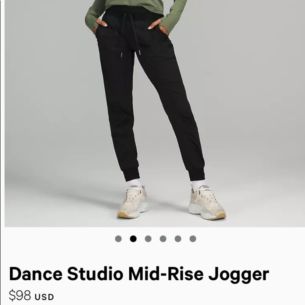 Lululemon size 8 dance studio jogger in black